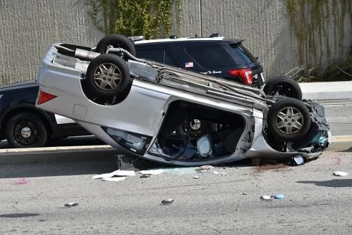 Turlock Rollover Crash Leaves One Injured on S.R. 99 Ramp